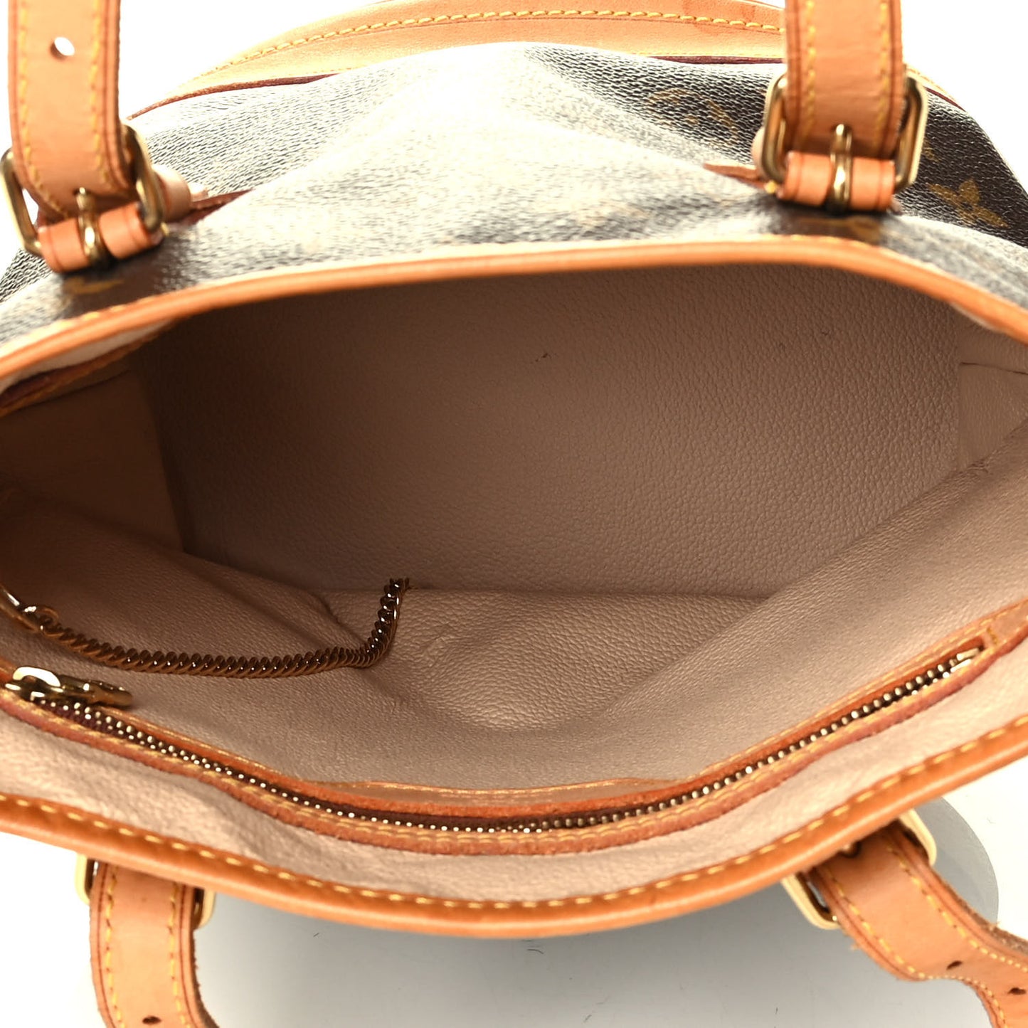 Monogram Petit Bucket 23