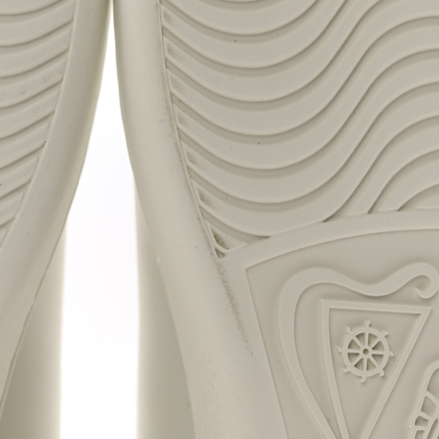 Gucci Calfskin Interlocking G Perforated Womens Ace Sneakers 38.5 White Grey Sky 9 of 9