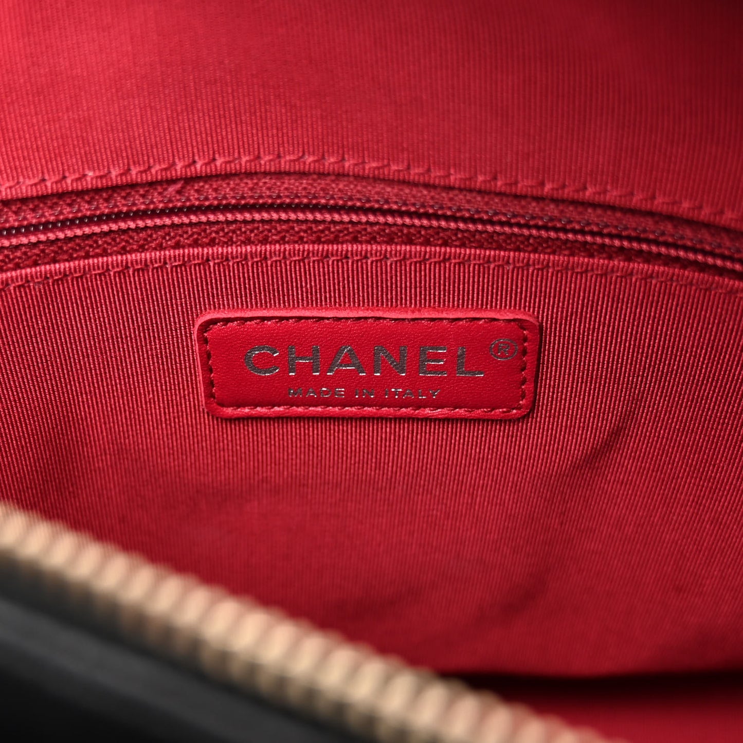 Aged Calfskin Quilted Medium Gabrielle Hobo Black