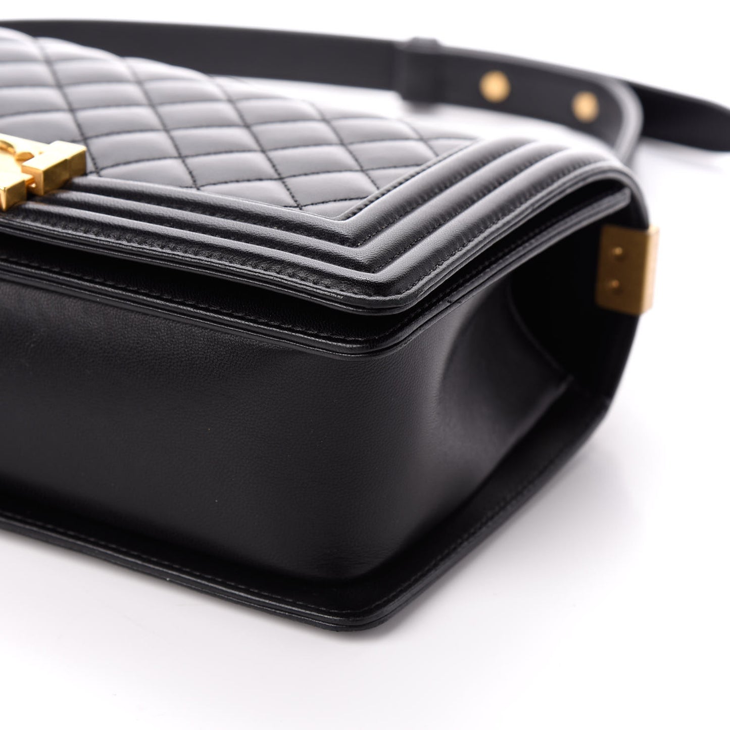 Lambskin Quilted Medium Boy Flap Black