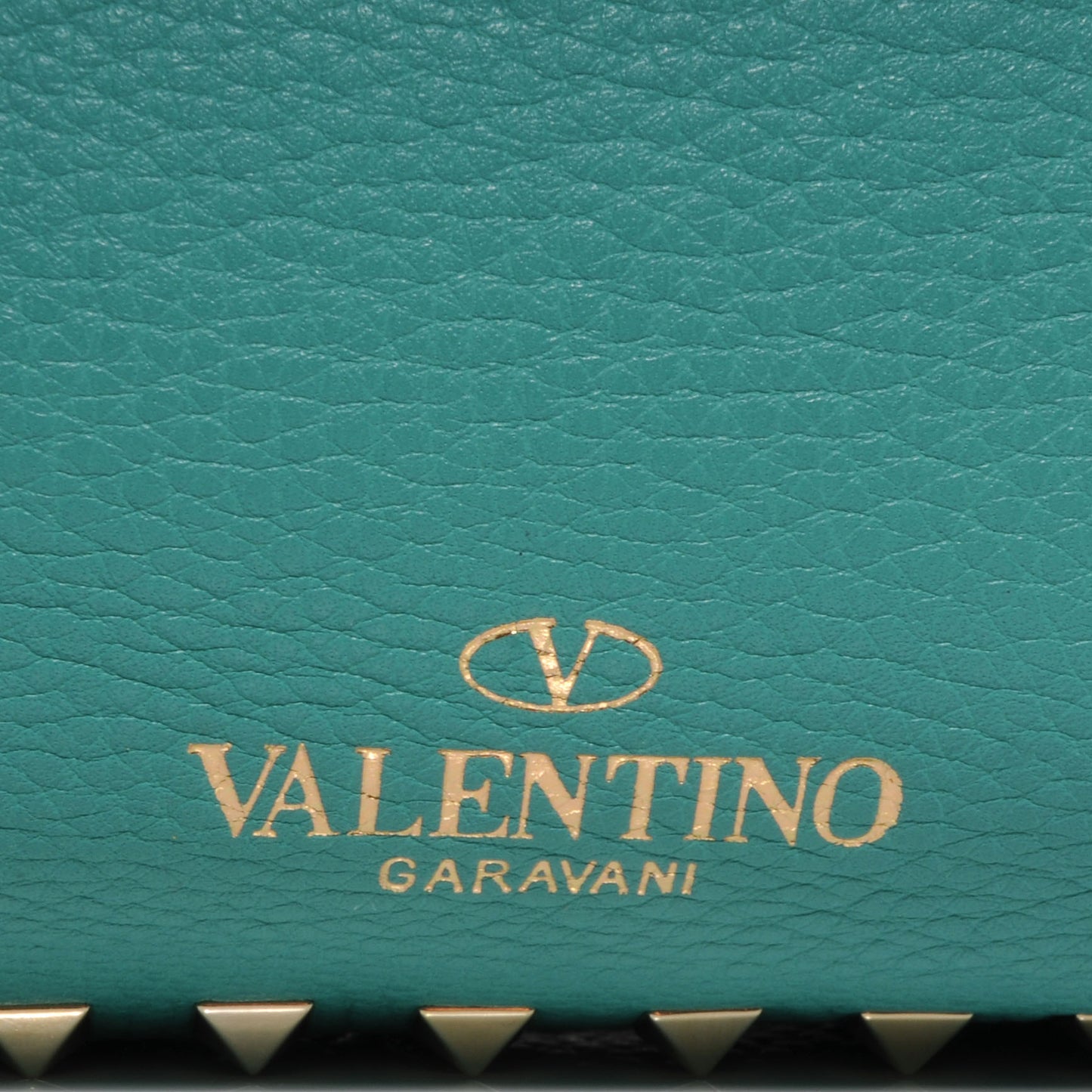 Vitello Medium Rockstud Tote Colibri