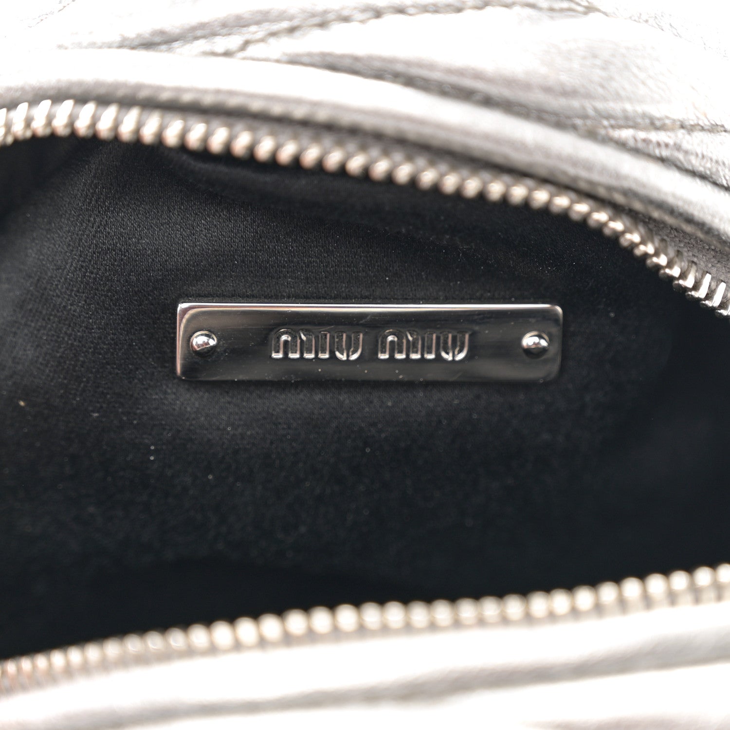 Miu Miu Metallic Nappa Matelasse Lux Mini Backpack Cromo 6 of 13