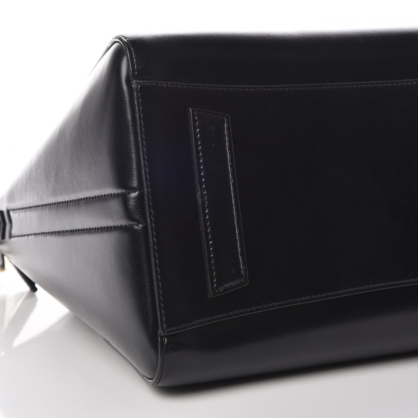 Shiny Lord Calfskin Medium Antigona Black