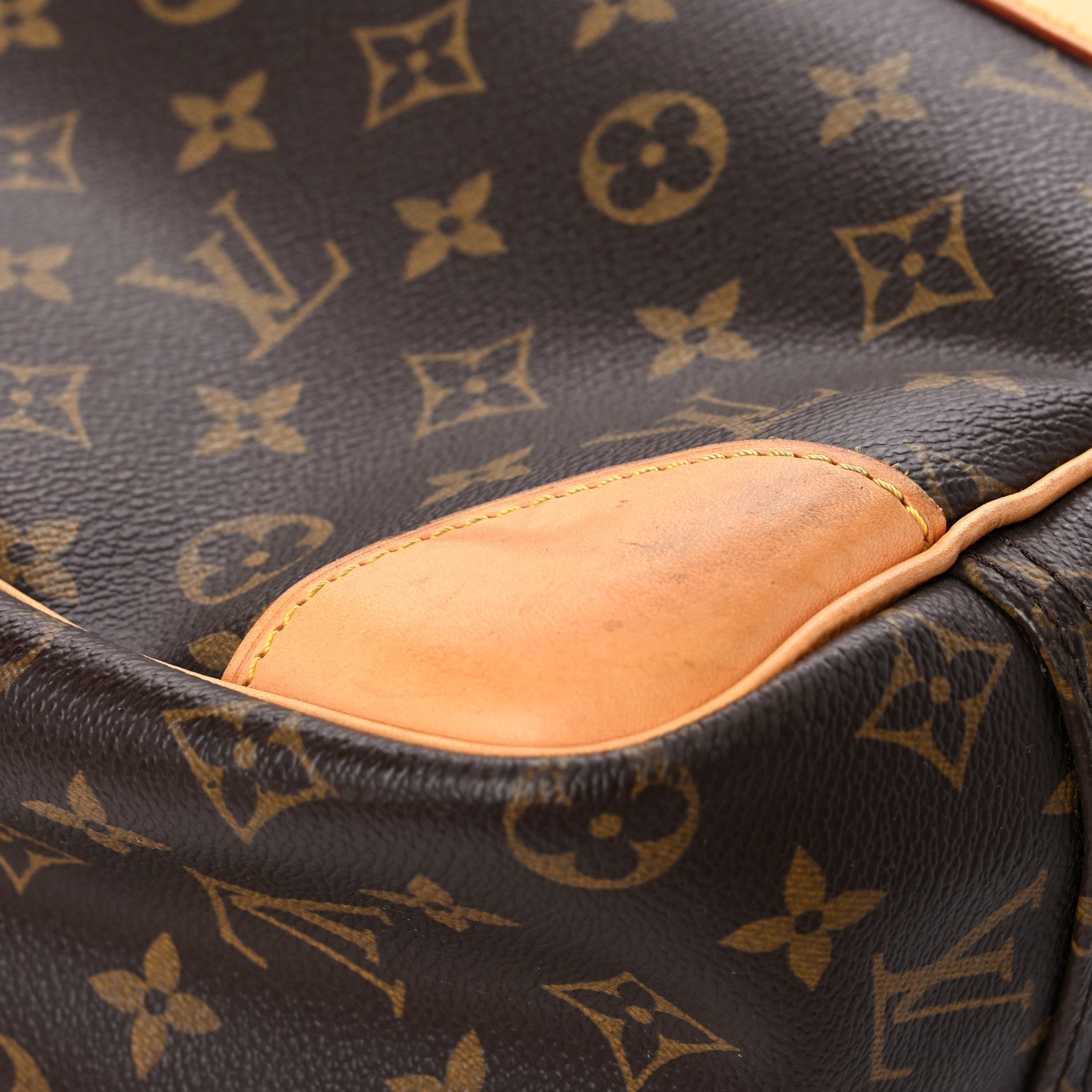 Louis Vuitton Monogram Sirius 45 10 of 25