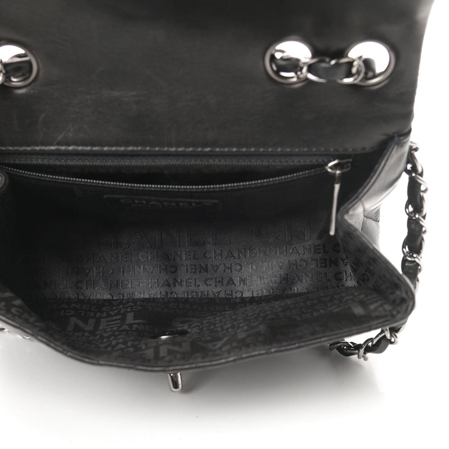 Lambskin Mini Lady Graphic Flap Black