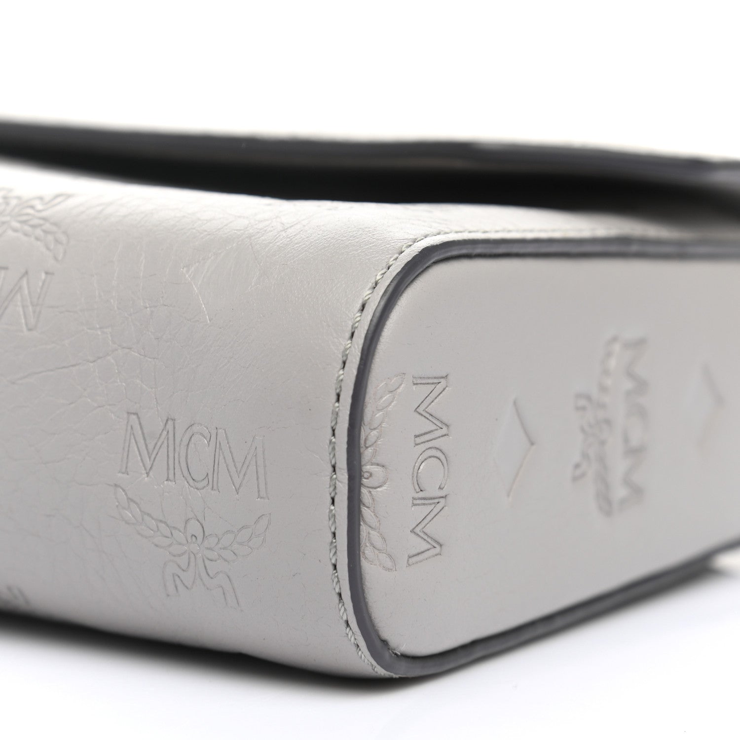 MCM Calfskin Ottomar Wallet On Chain Grey 10 of 10
