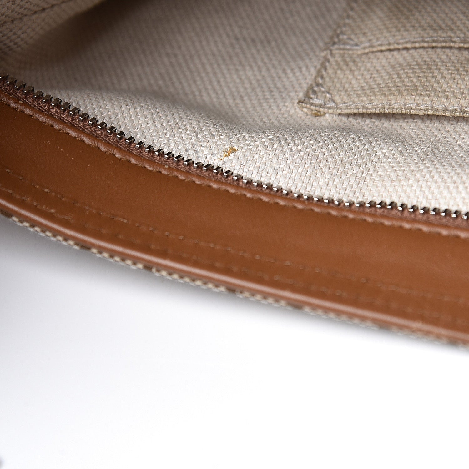Gucci Monogram Messenger Brown 9 of 15