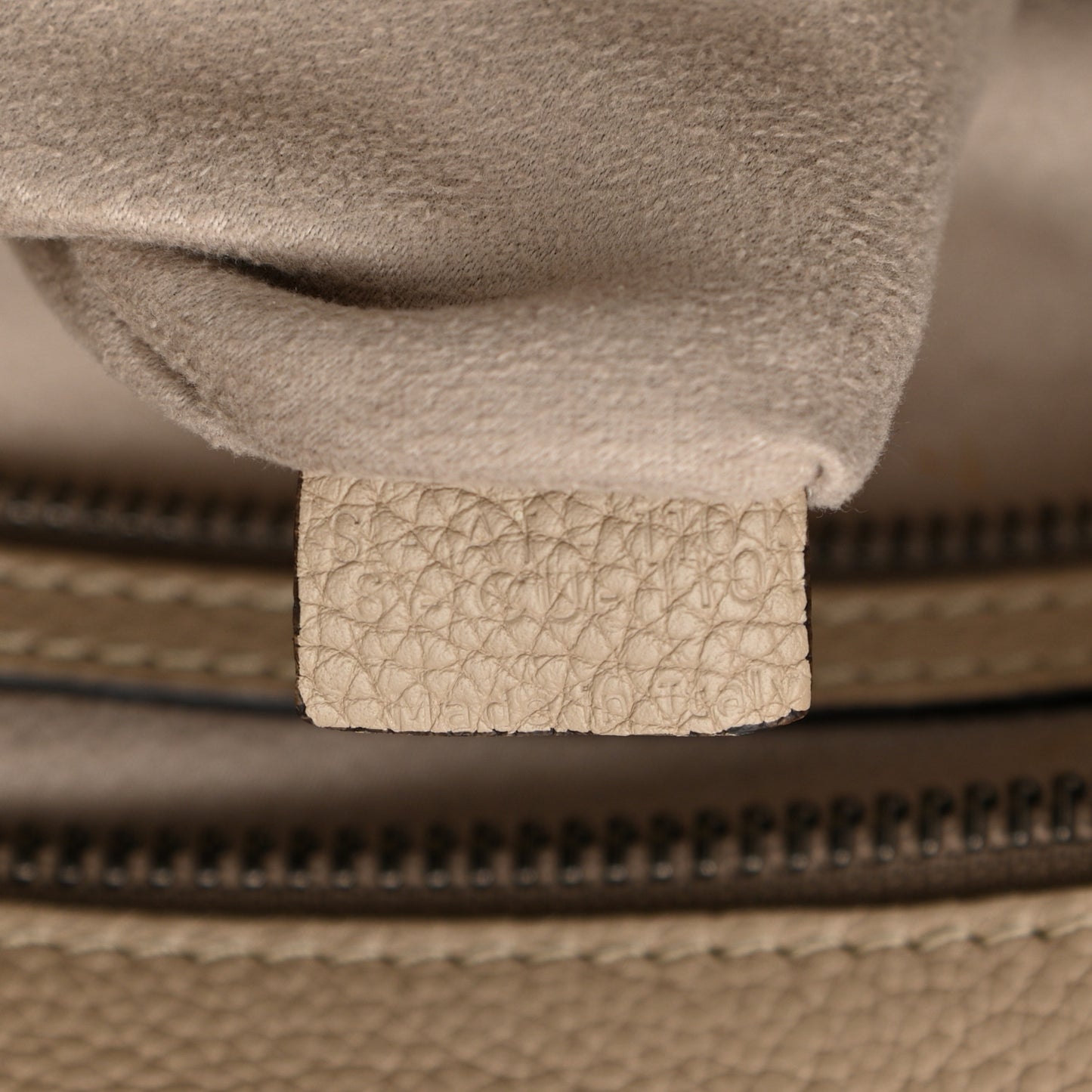 Drummed Calfskin Shoulder Luggage Dune