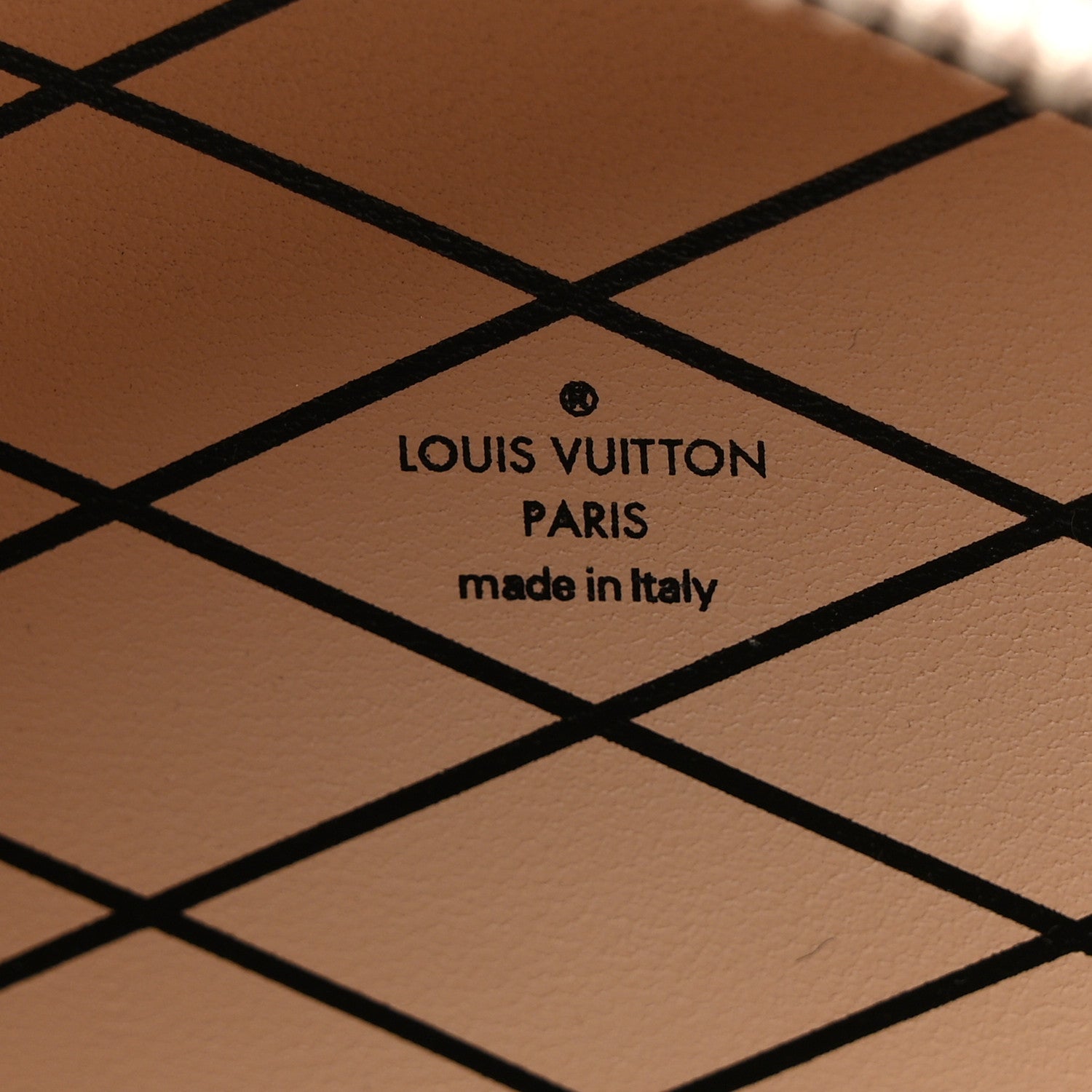 Louis Vuitton Crocodile Mini Boite Chapeau Light Purple 10 of 17