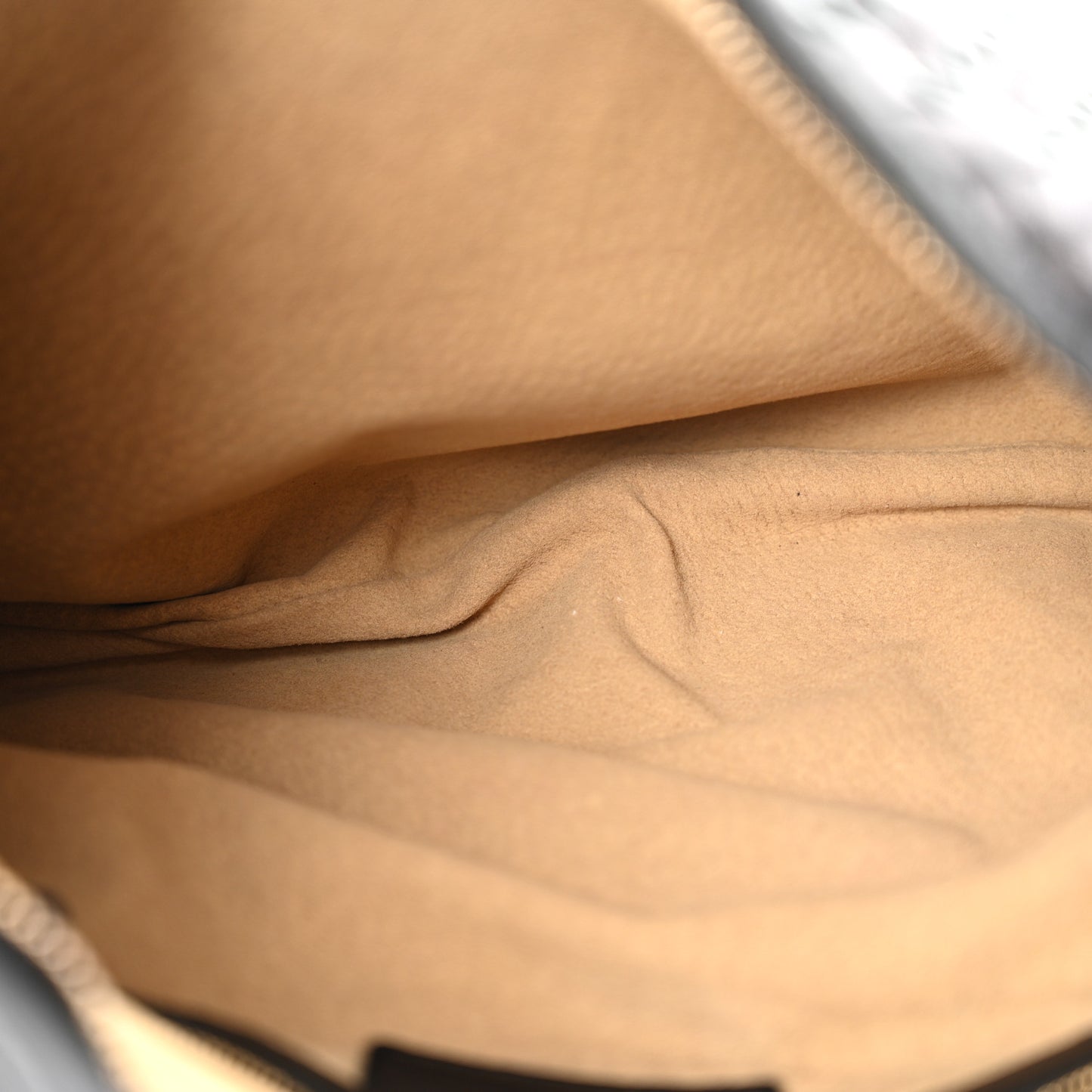 Nappa Intrecciato Medium Veneta Hobo Black