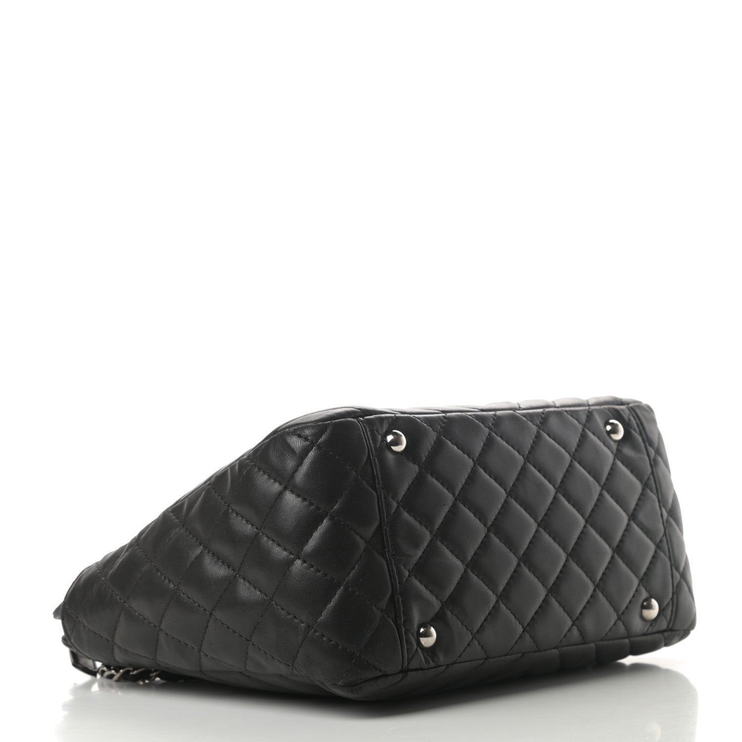 Chanel Lambskin Chevron Quilted Shoulder Bag Black 4 of 14