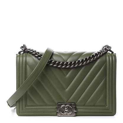 Chanel Calfskin Chevron Quilted New Medium Boy Flap Dark Green 1 of 13