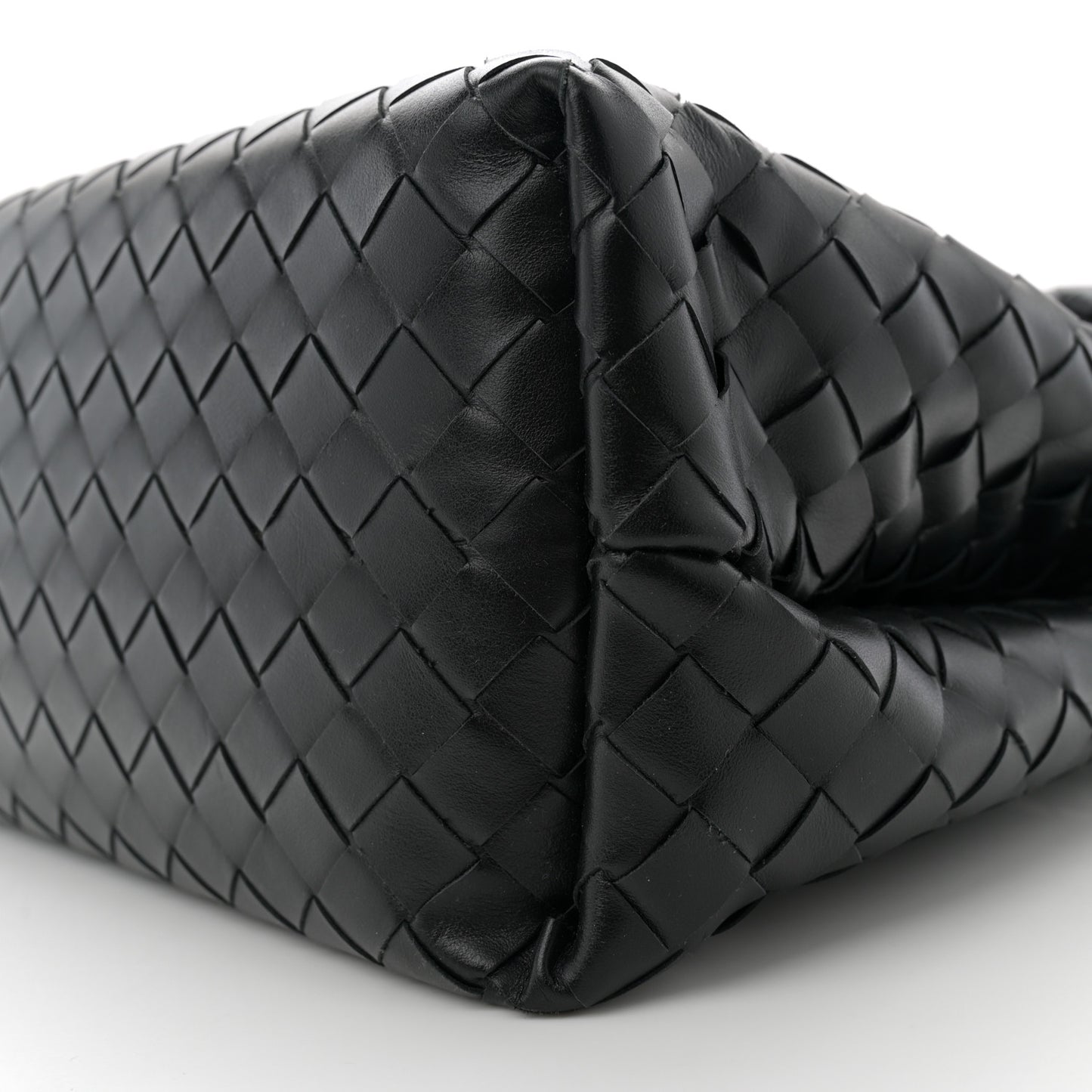 Calfskin Intrecciato Medium Andiamo Messenger Bag Black