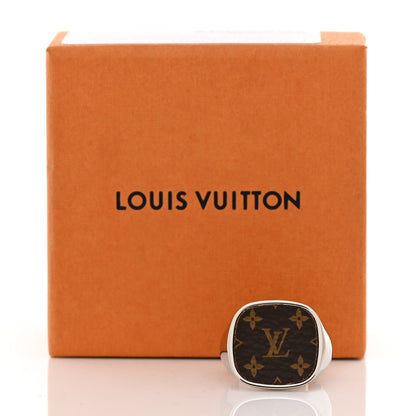 Louis Vuitton Monogram Lock Signet Ring M Silver 7 of 7