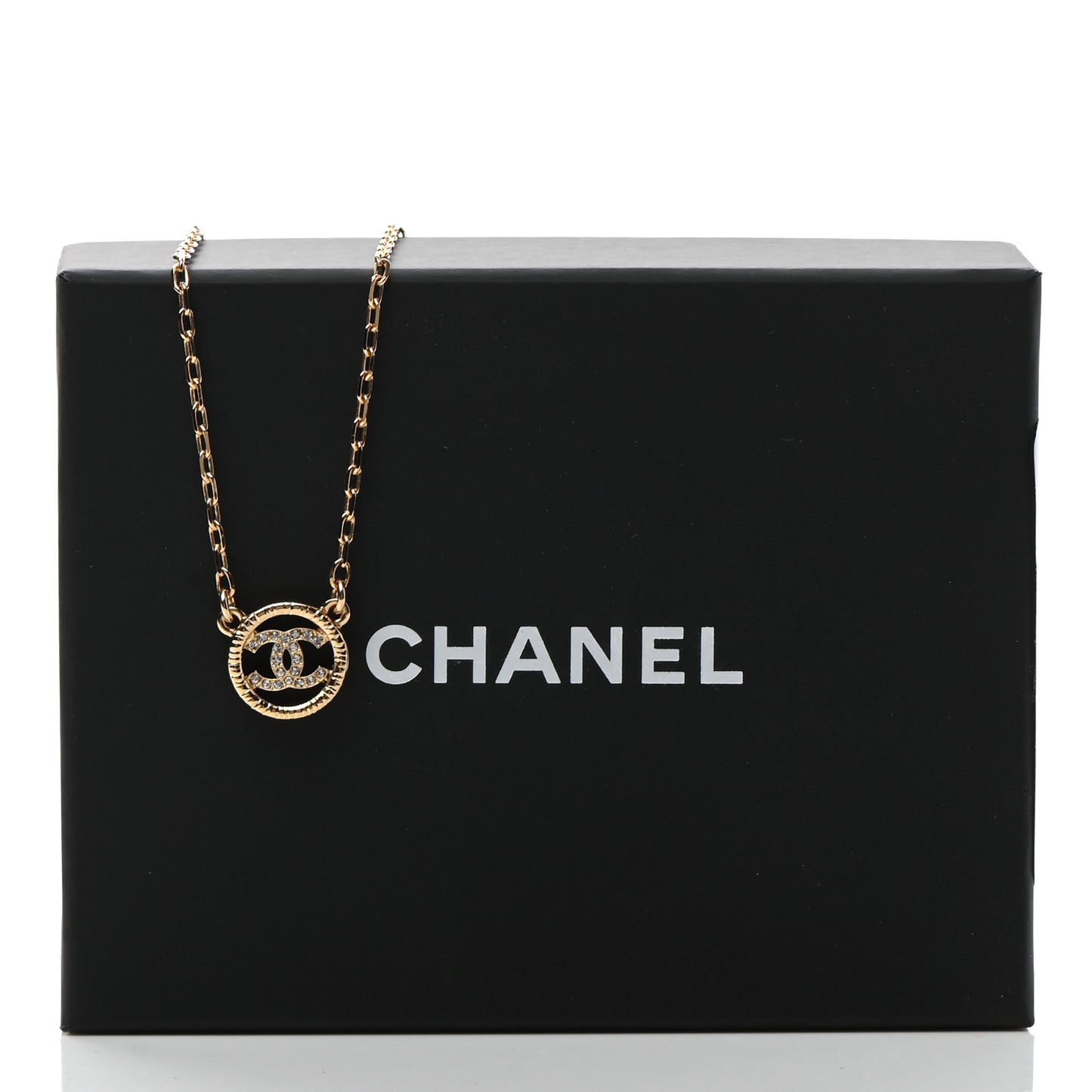 Crystal Metal CC Round Pendant Necklace Gold