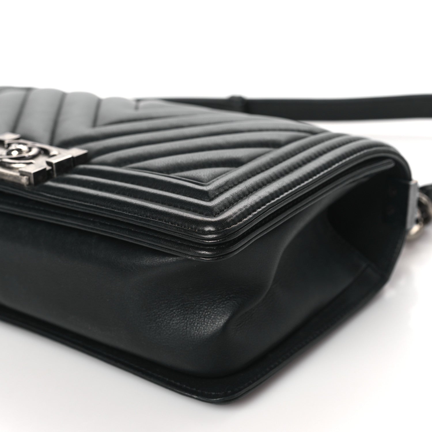 Chanel Lambskin Chevron Quilted Medium Boy Flap Black 10 of 10