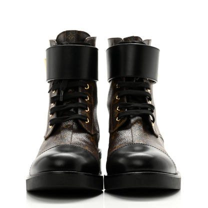 Louis Vuitton Calfskin Monogram Wonderland Flat Ranger Boots 40.5 Black 2 of 9