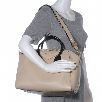 Givenchy Calfskin Medium Bi-Color Antigona Cream Black 2 of 8