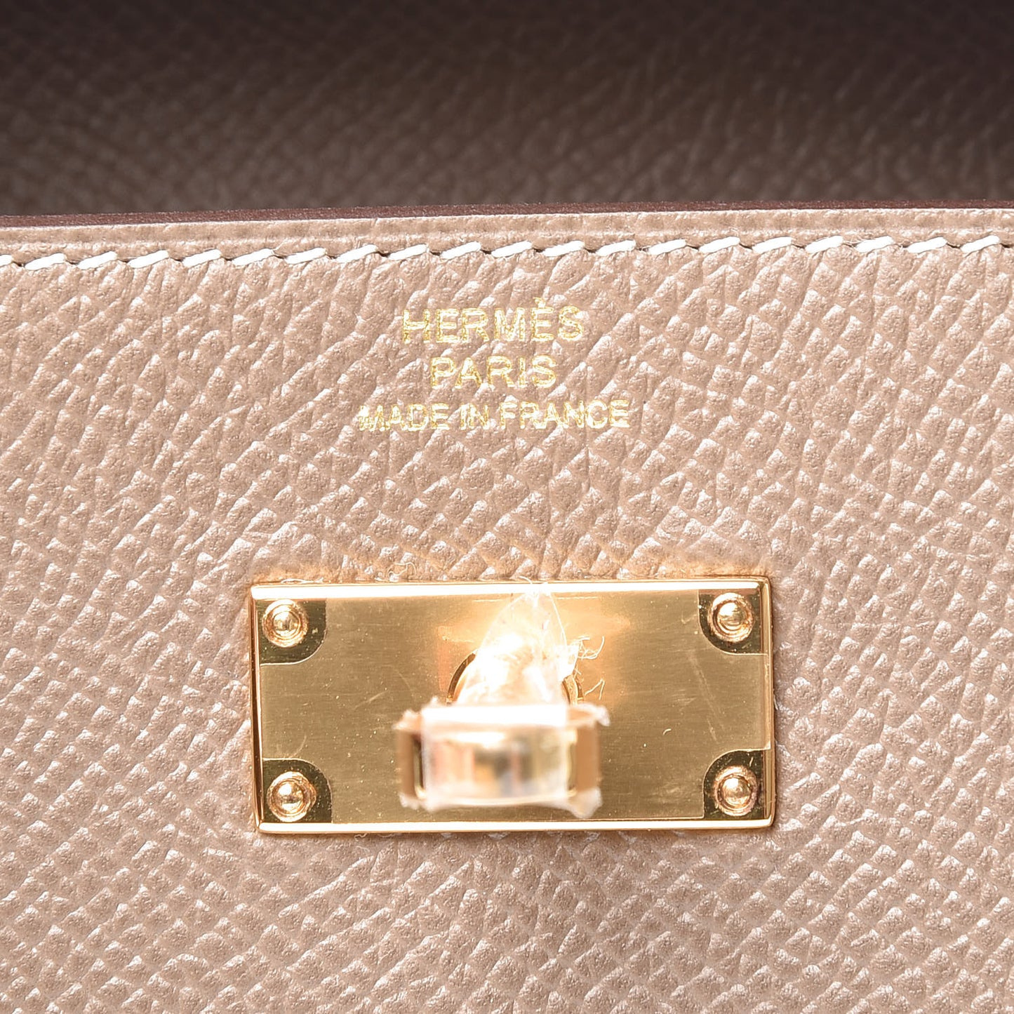Epsom Kelly Longue Wallet Etoupe