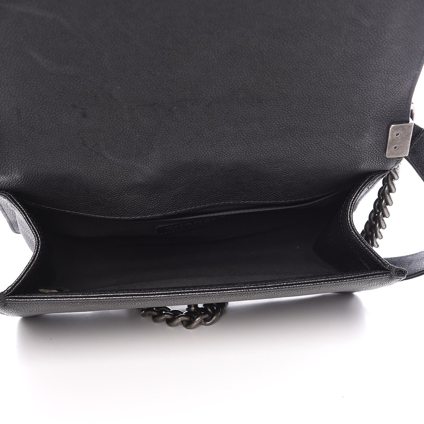 Caviar Quilted Medium Boy Flap Black