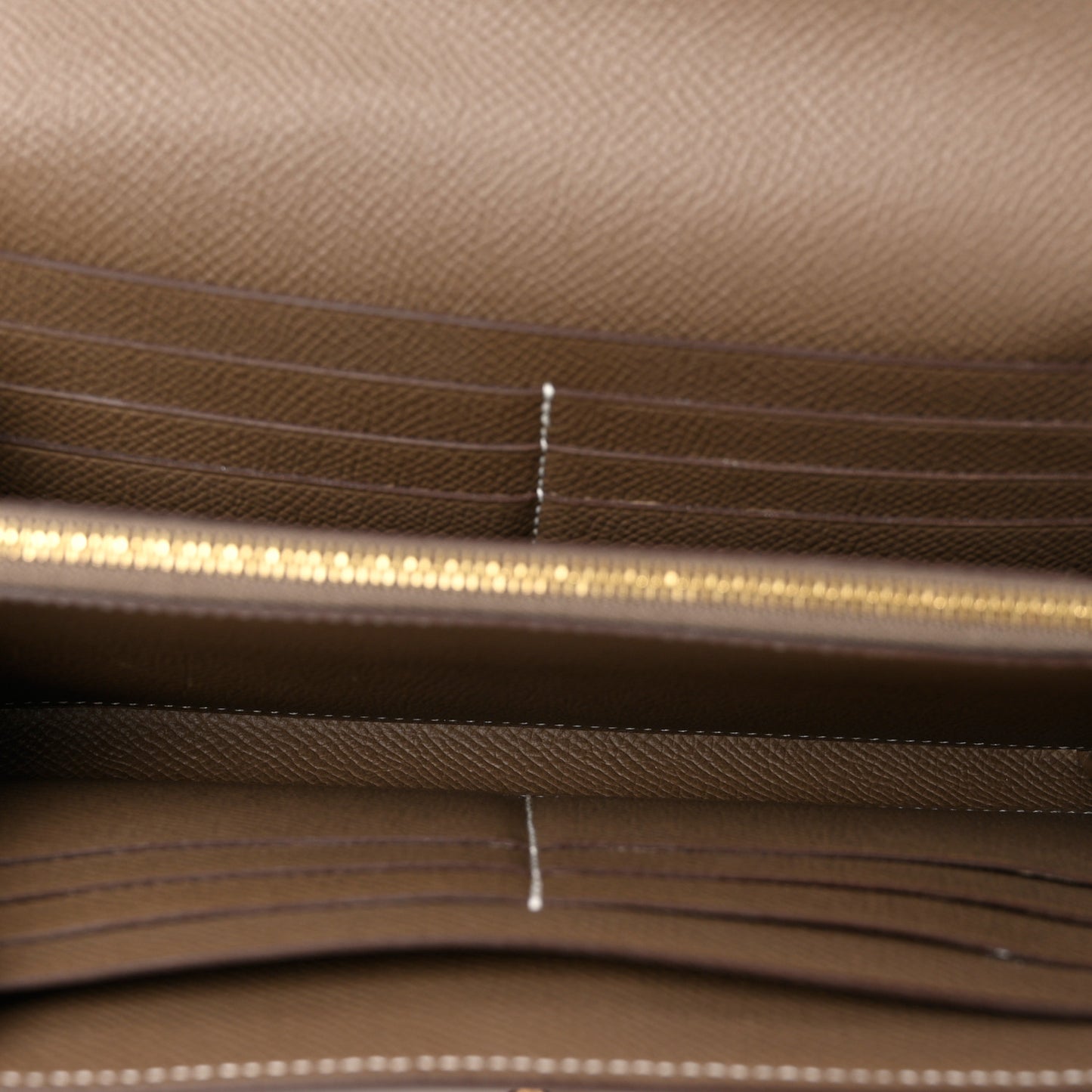 Epsom Kelly Longue Wallet Etoupe