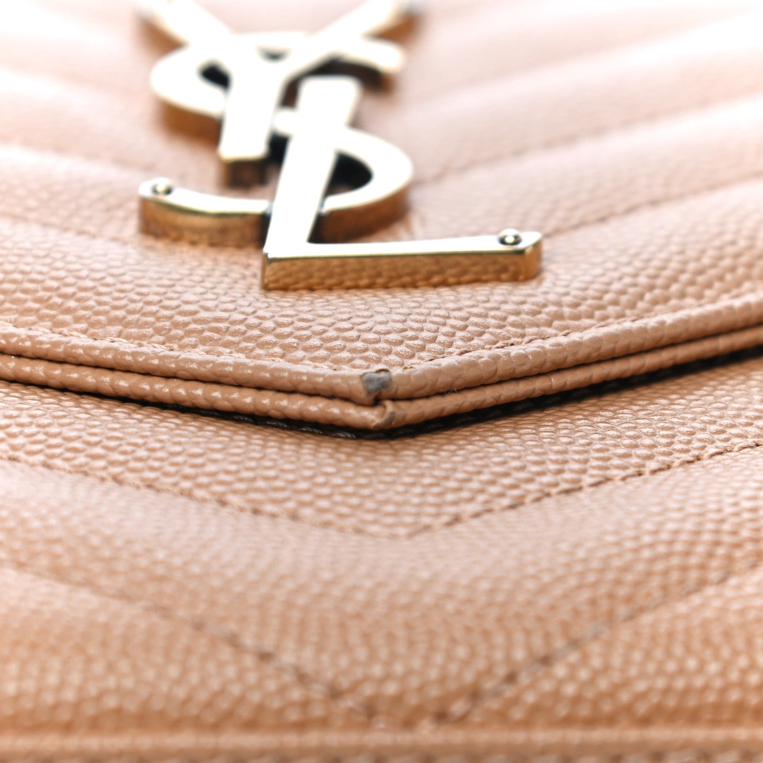 Saint Laurent Grain De Poudre Matelasse Chevron Monogram Chain Wallet Dune 13 of 14