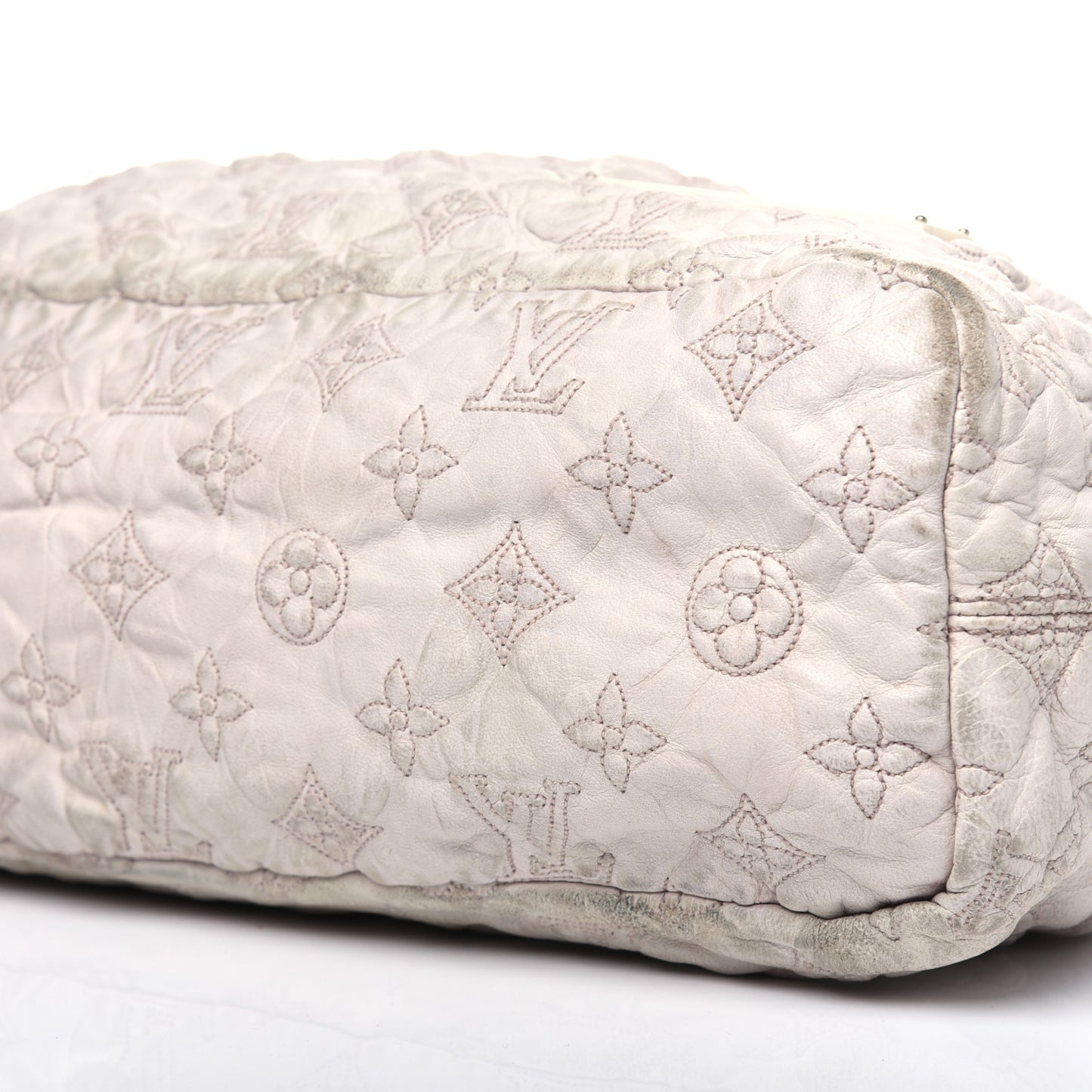 Lambskin Olympe Stratus PM Ecru