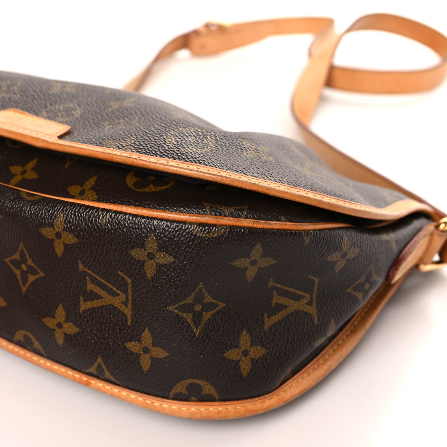 Louis Vuitton Monogram Menilmontant PM 8 of 8