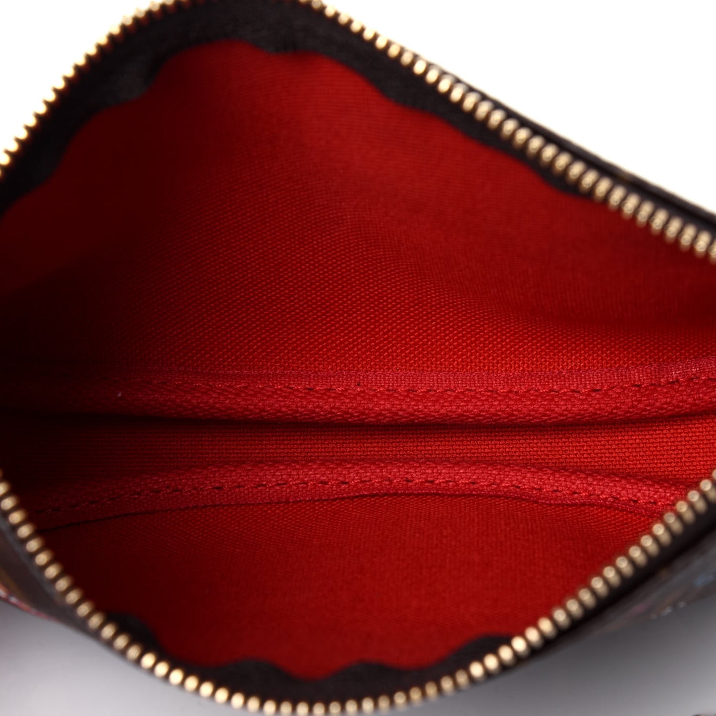 Monogram 2020 Christmas Animation Bumper Cars Mini Pochette Accessories Coquelicot
