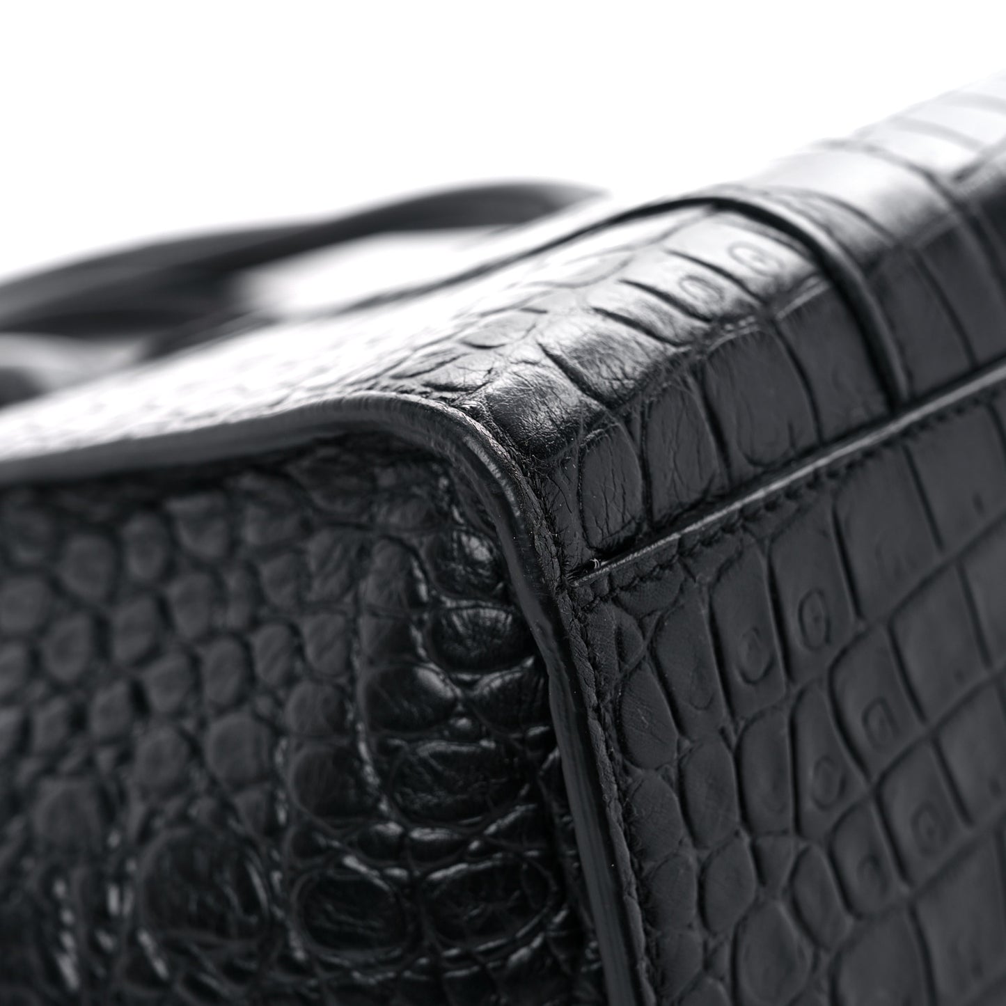 Crocodile Embossed Calfskin Small Zipped Bayswater Black