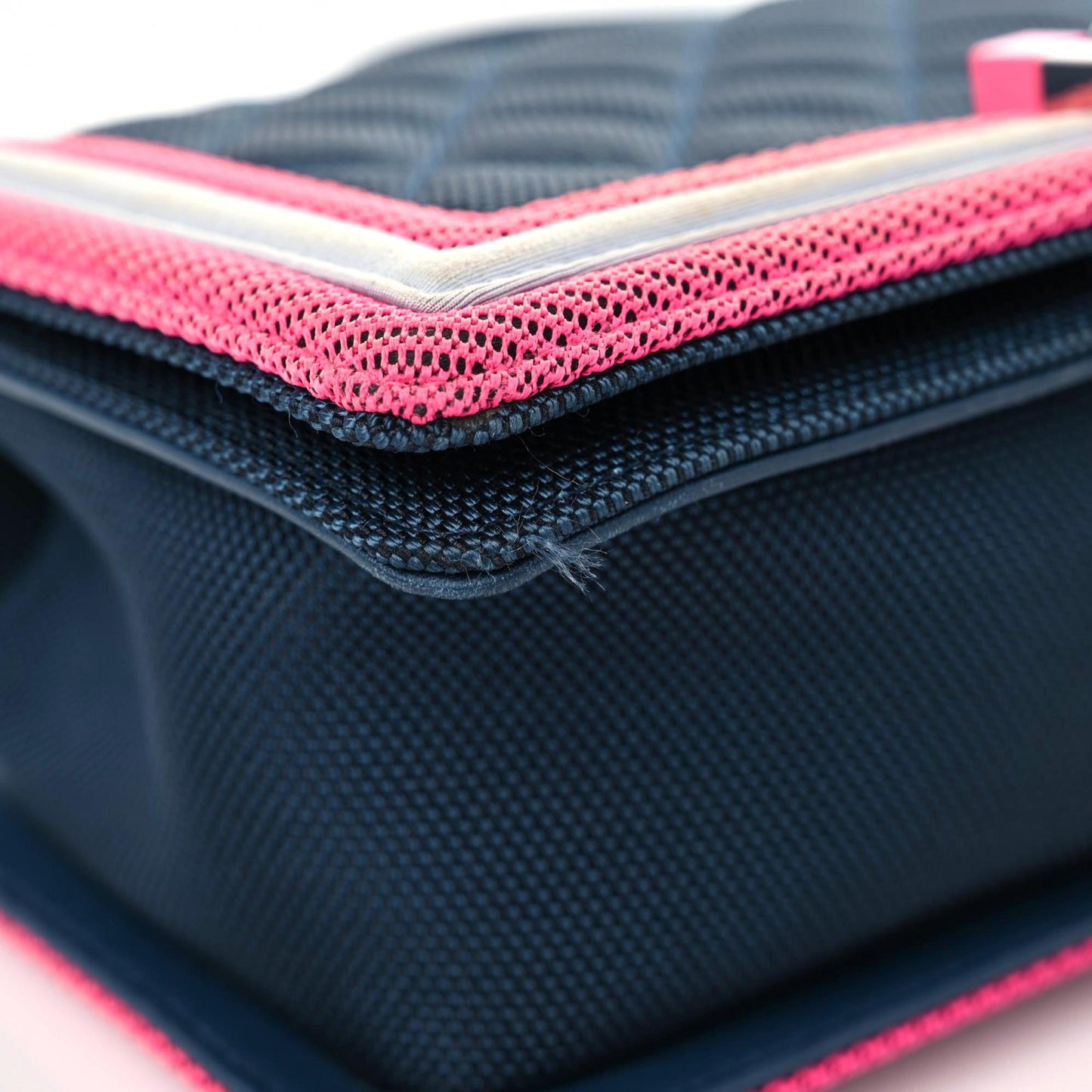 Canvas Quilted Medium Fluo Boy Flap Dark Navy Fuchsia Grey