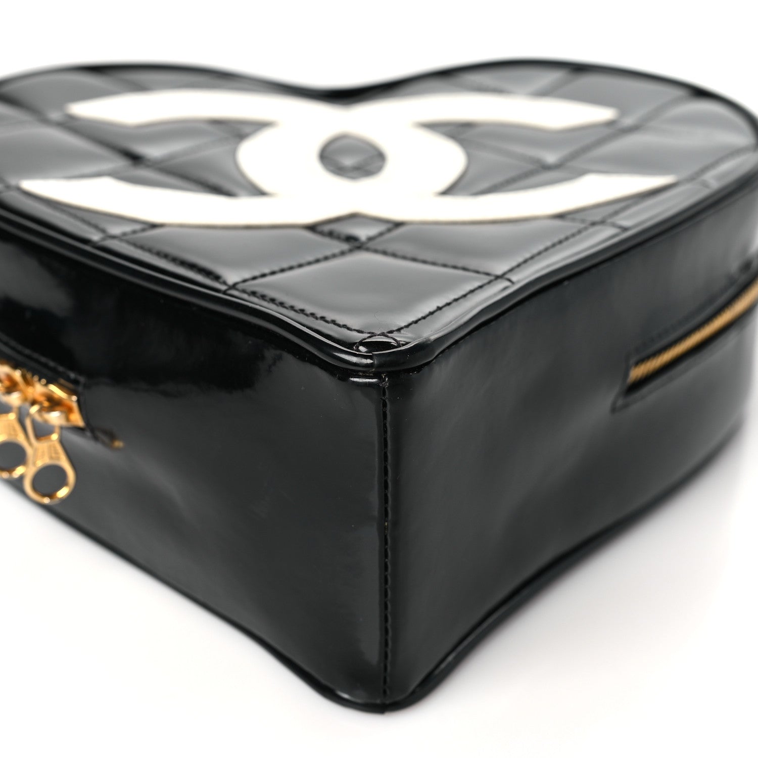 Chanel Patent Quilted CC Barbie Heart Vanity Case Black 10 of 13