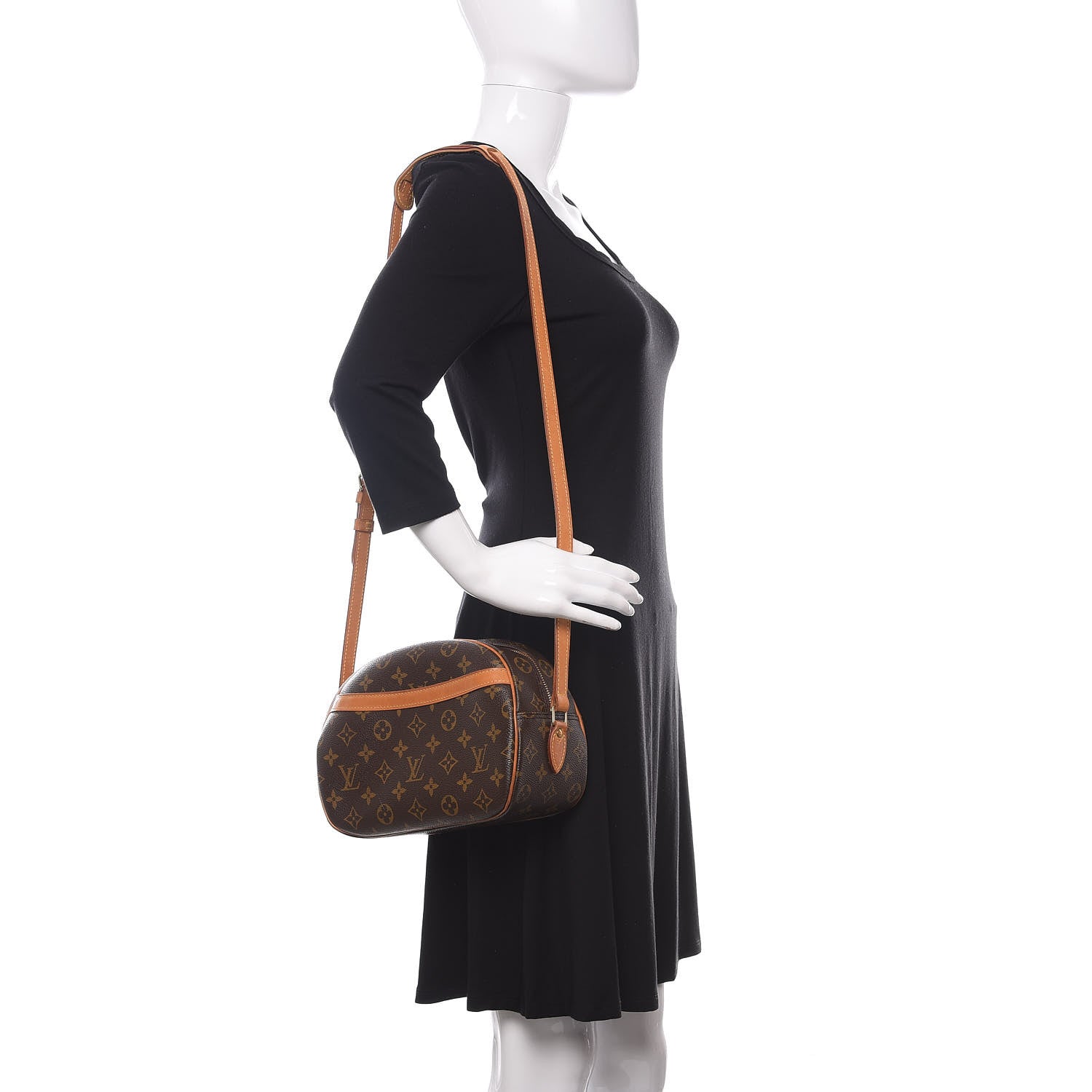Louis Vuitton Monogram Blois 2 of 9