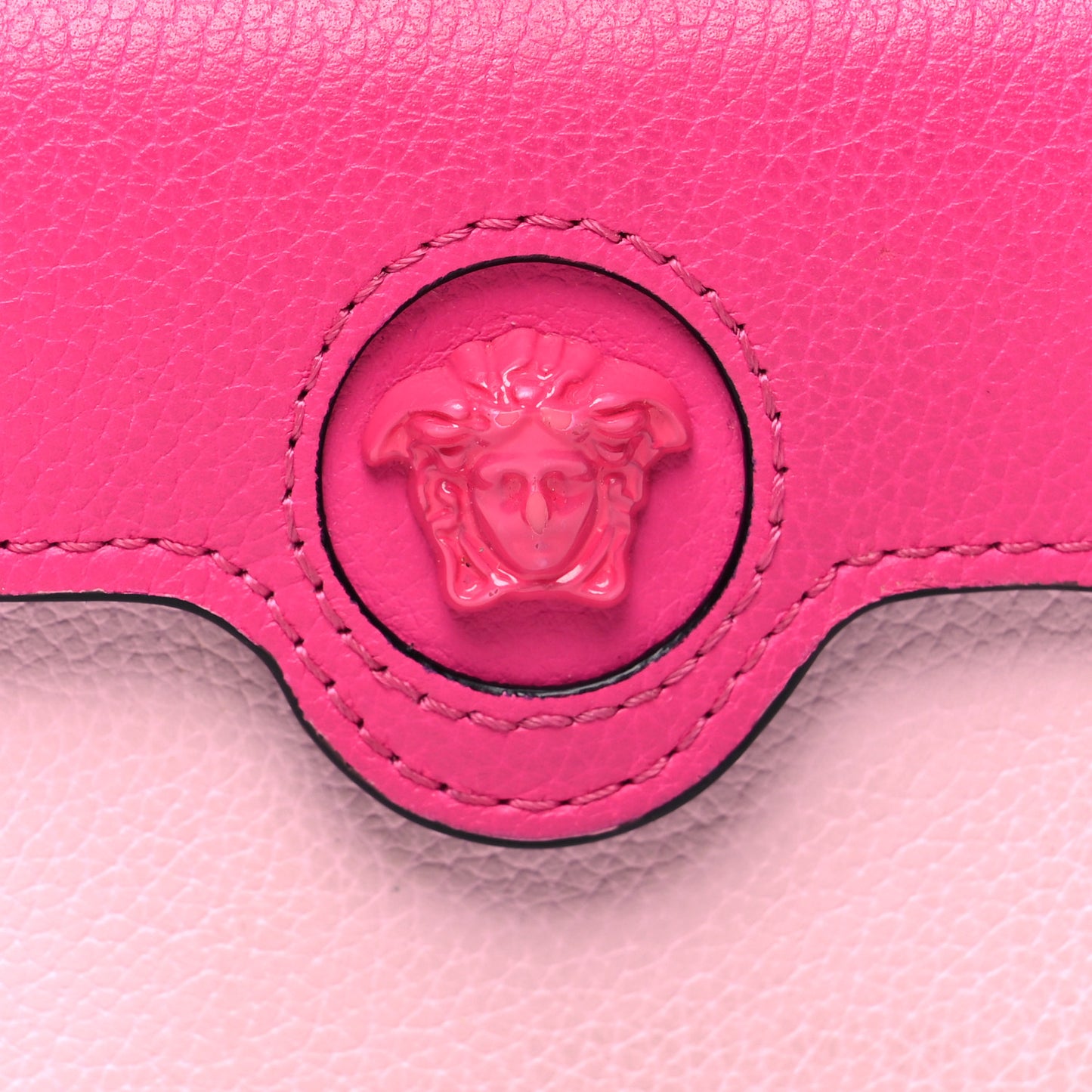 Grained Calfskin Medusa Card Holder Fuchsia Light Pink