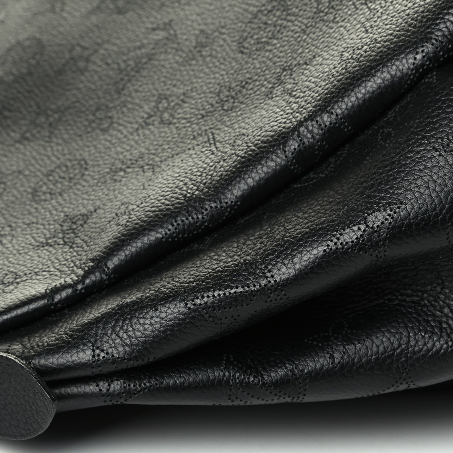 Louis Vuitton Mahina Babylone Chain BB Black 8 of 8