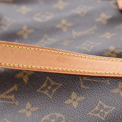 Louis Vuitton Monogram Cabas Mezzo 11 of 13