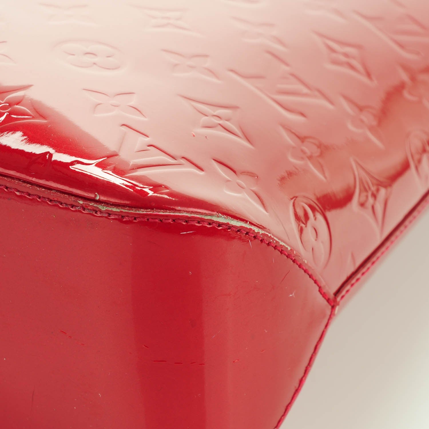 Louis Vuitton Vernis Brentwood Pomme D'Amour 8 of 11