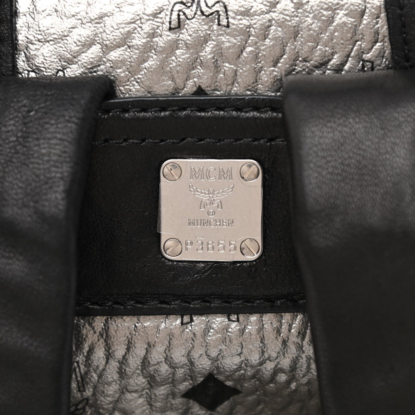 Metallic Visetos Medium Fox Fur Insignia Side Stud Stark Backpack Silver Black