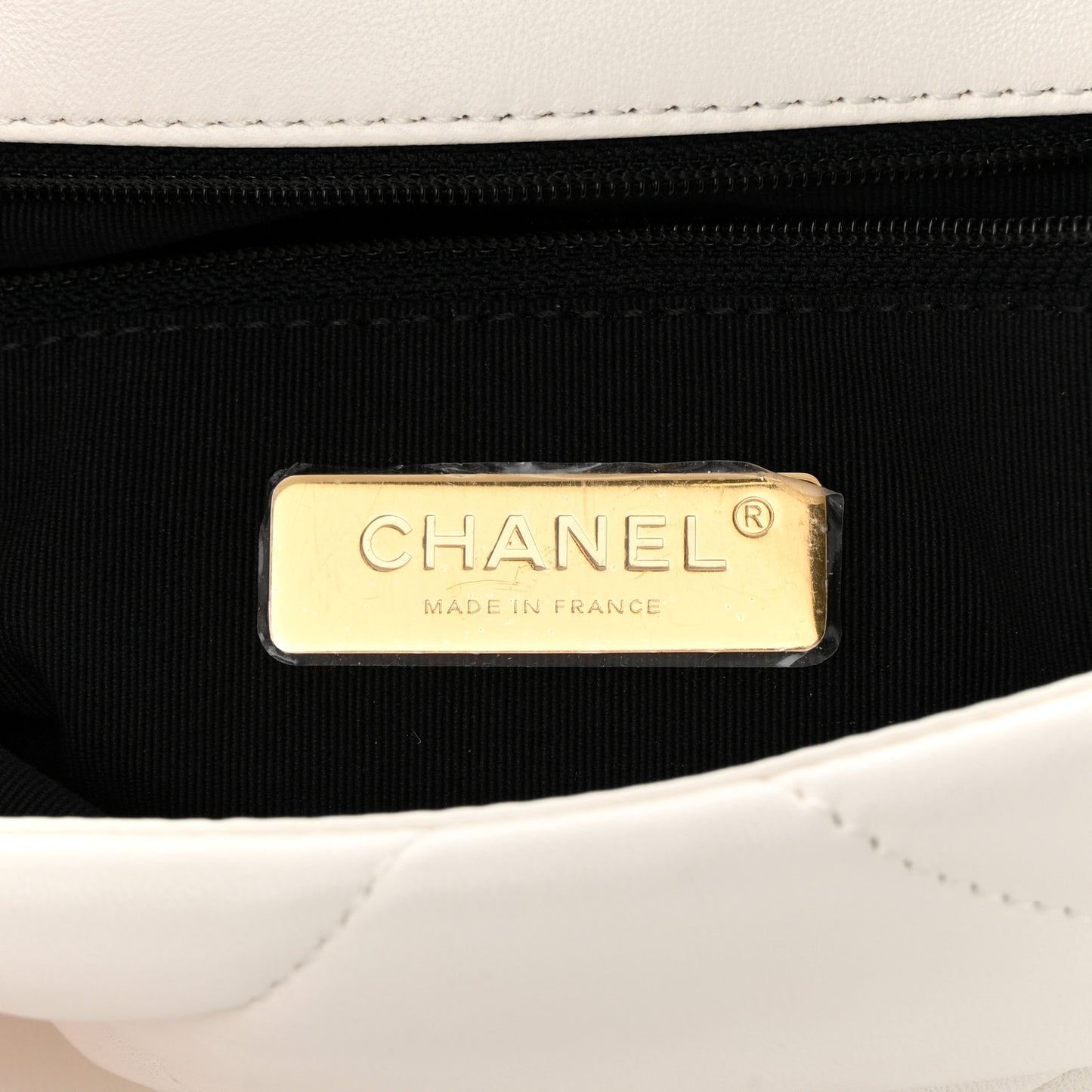 Lambskin Quilted Medium Chanel 19 Flap White