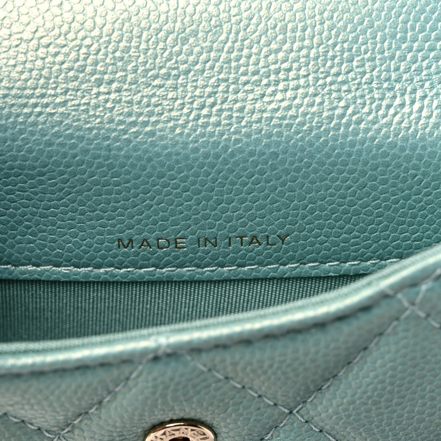 Iridescent Caviar Quilted Pearl On Top Coin Purse With Chain Light Green