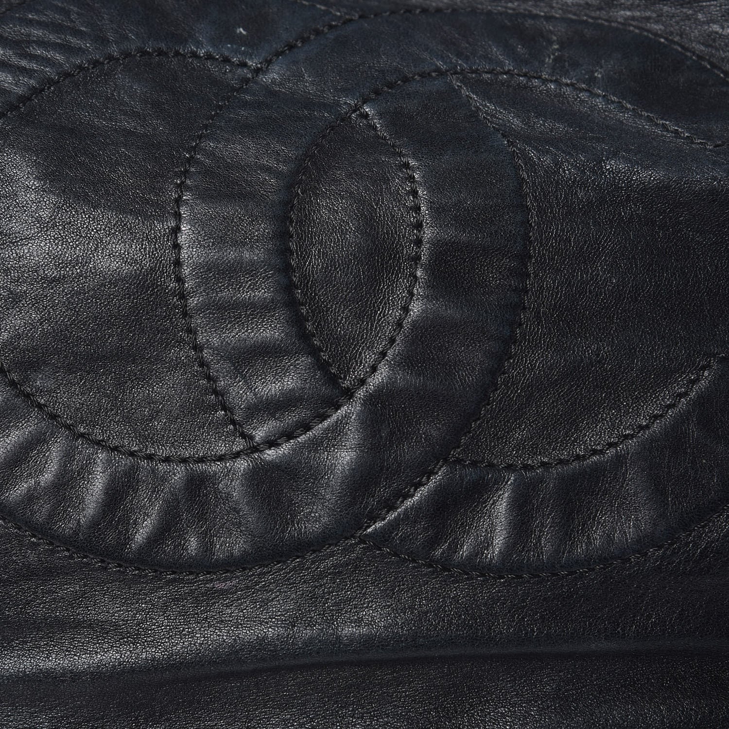 Chanel Lambskin Chain Shoulder Bag Black 14 of 26