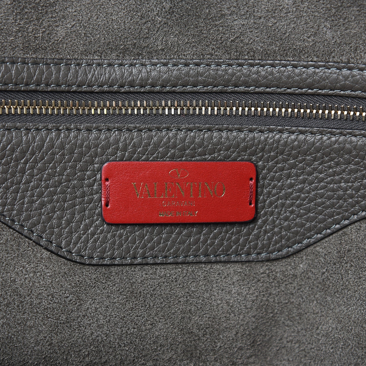Valentino Garavani Grained Calfskin Rockstud Shoulder Tote Graphite 6 of 9