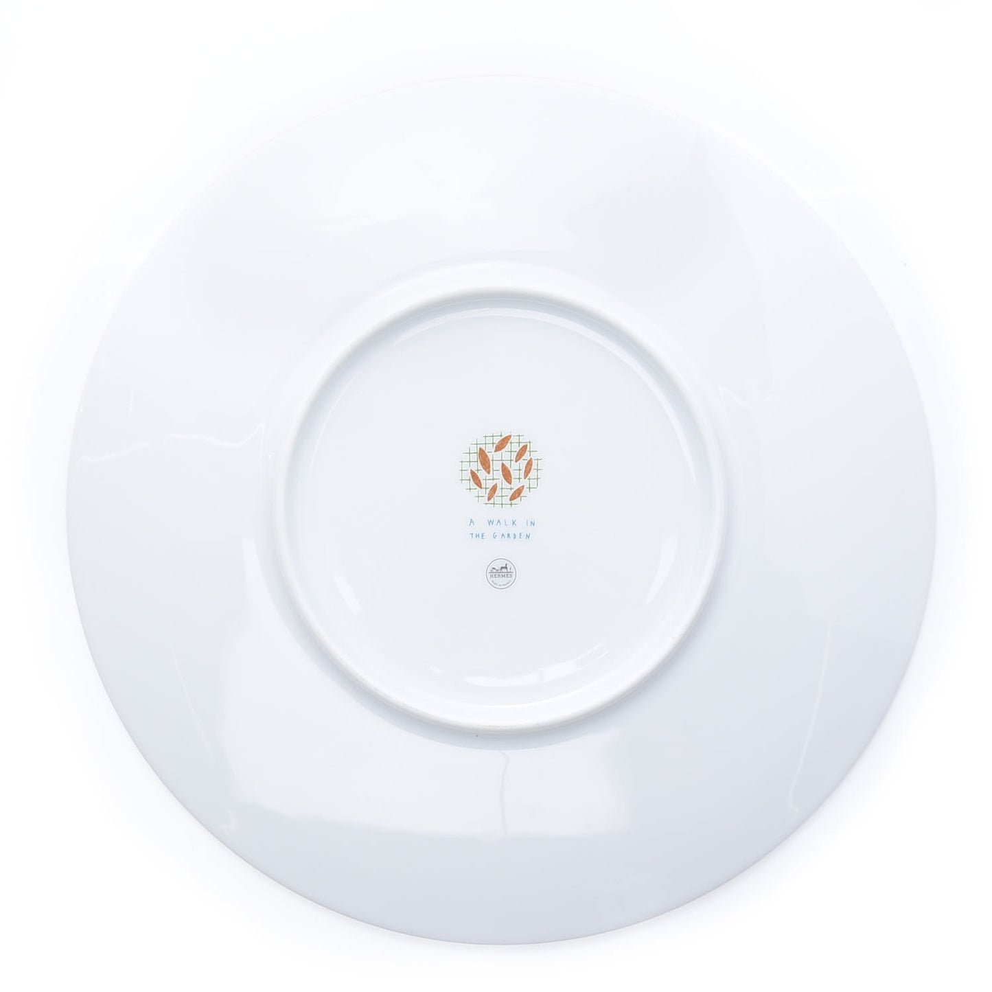 Porcelain A Walk in the Garden Dinner Plate Wysteria