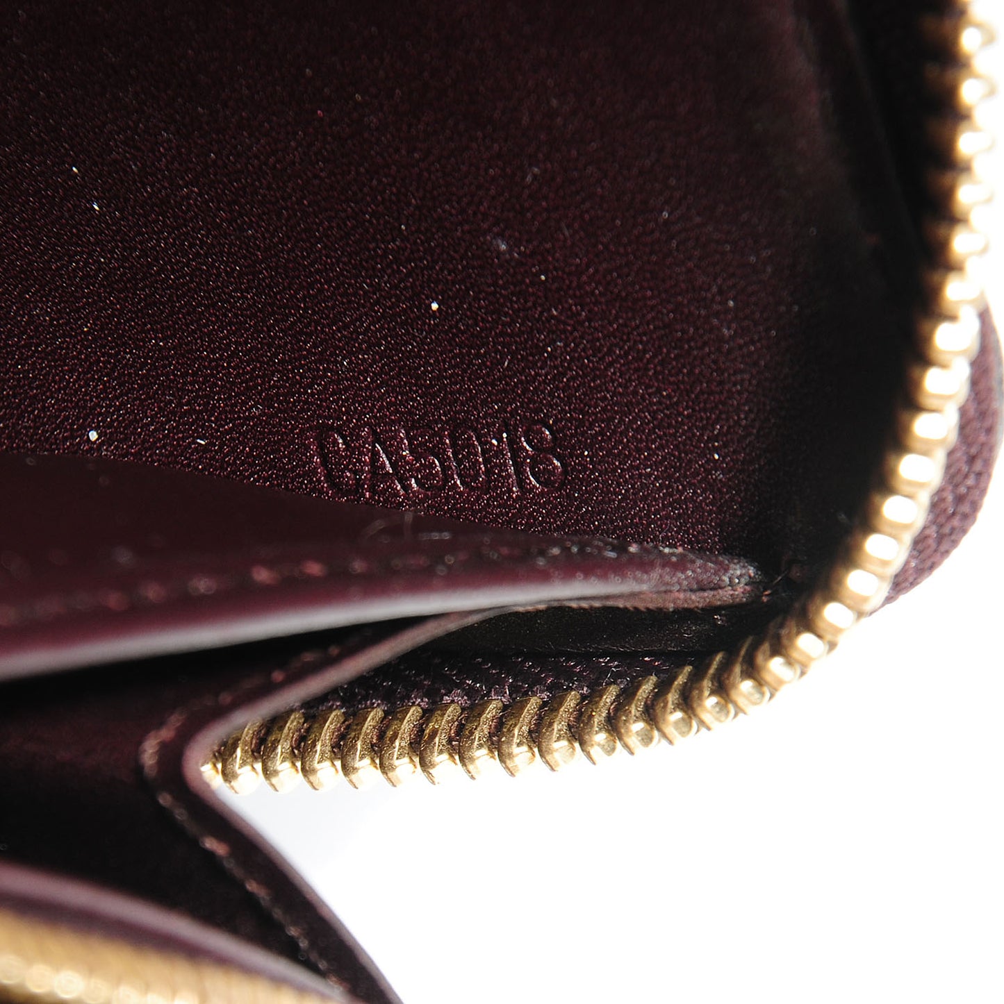 Vernis Zippy Wallet Amarante