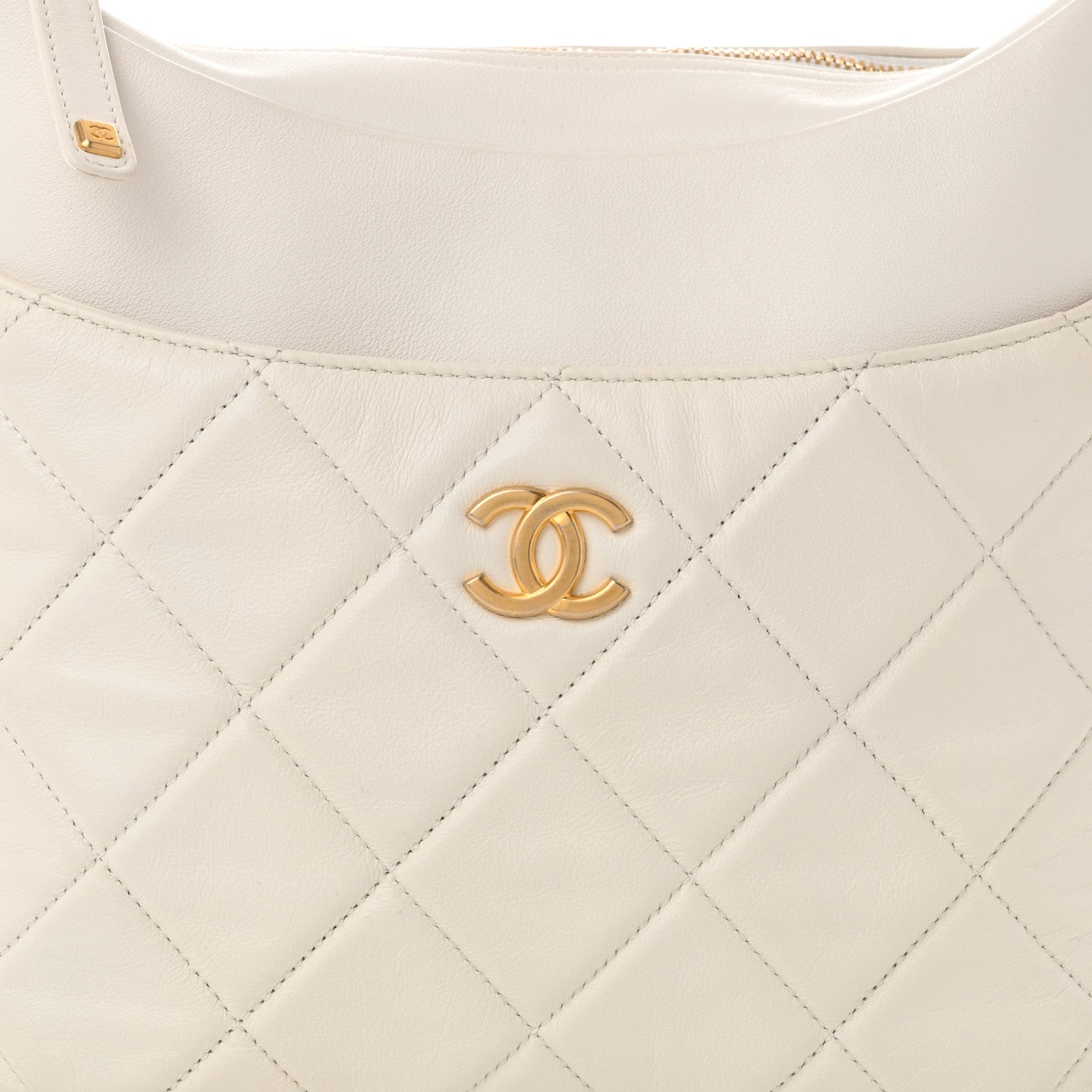 Chanel Calfskin Quilted Close To Me Hobo White 8 of 10