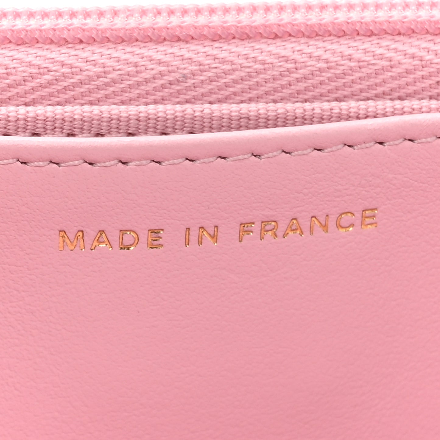 Caviar Quilted Wallet on Chain WOC Light Pink