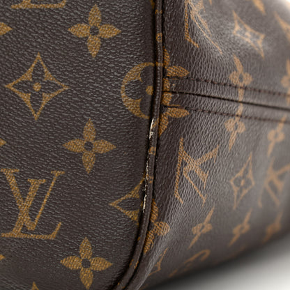 Louis Vuitton Monogram Neverfull MM 11 of 16