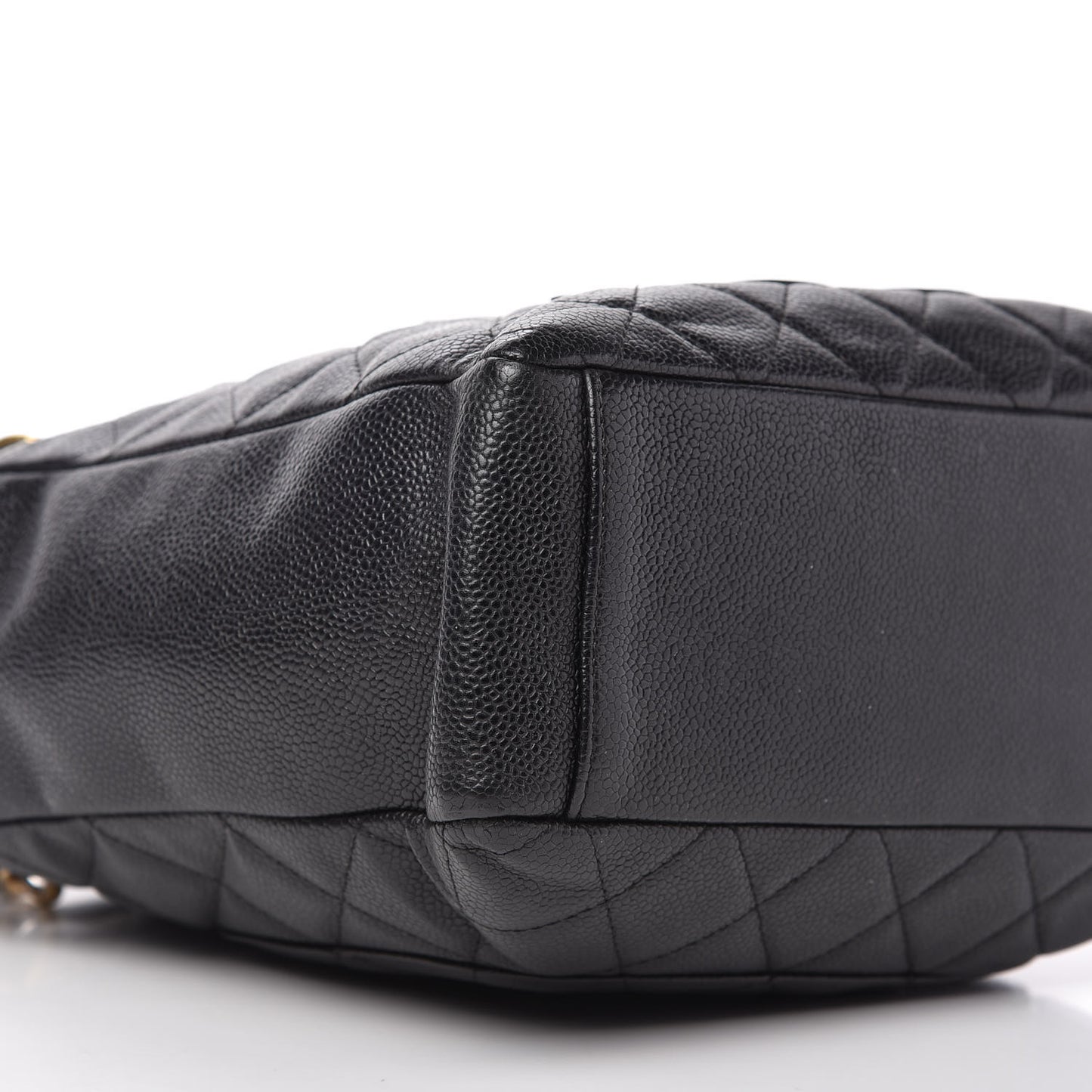 Caviar Quilted Petit Shopping Tote PST Black