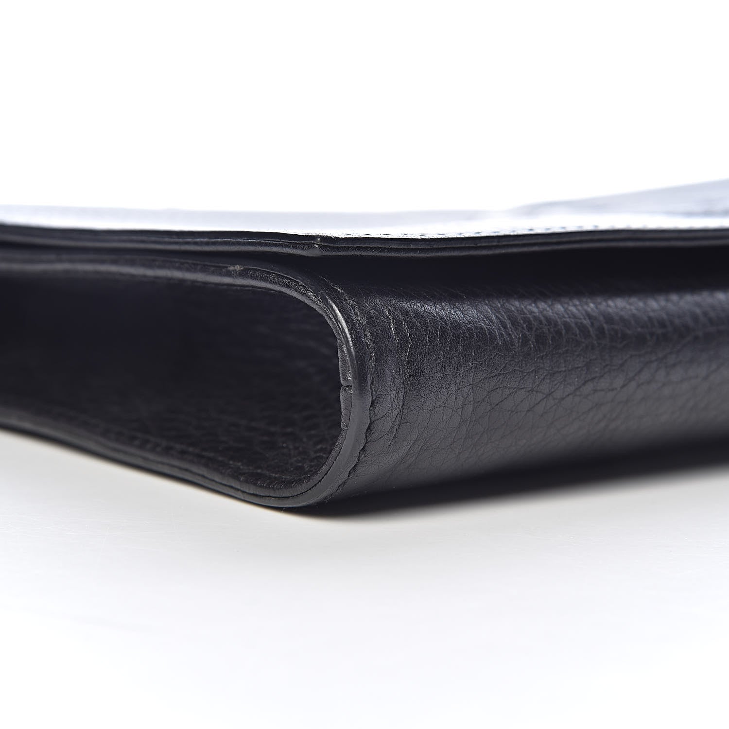 Gucci Pebbled Calfskin Medium Soho Clutch Black 10 of 12