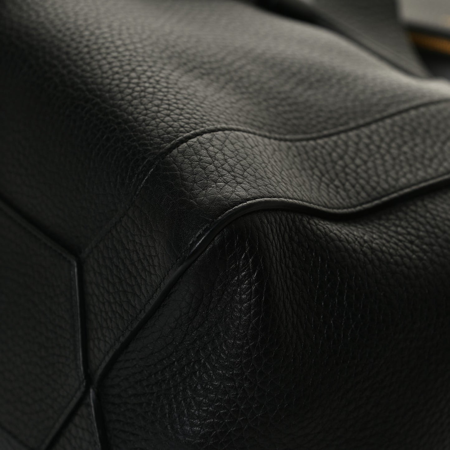 Heavy Grain Calfskin Small Millie Tote Black